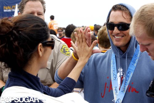 Camila Alves gave Matthew McConaughey one up high during the September 2008 Malibu Triathlon.
Camila Alves gave Matthew McConaughey one up high during the September 2008 Malibu Triathlon.