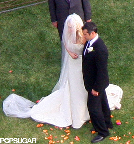 Natasha Bedingfield married Matt Robinson in Malibu during March of 2009.
Natasha Bedingfield married Matt Robinson in Malibu during March of 2009.