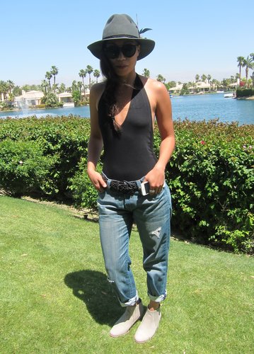 Hugo Boss PR guru Catherine Kim showed off her cool Coachella party style in a pair of boyfriend jeans, black halter bodysuit, and feathered fedora.
Source: Meg Cuna
Hugo Boss PR guru Catherine Kim showed off her cool Coachella party style in a pair of boyfriend jeans, black halter bodysuit, and feathered fedora.
Source: Meg Cuna