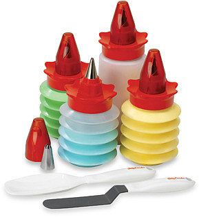 Betty Crocker 11-Piece Decorating Set