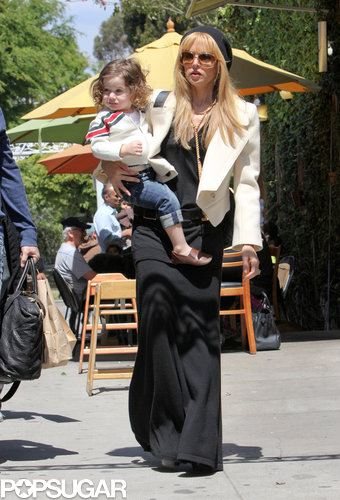 Rachel Zoe ran errands with Skyler.
Rachel Zoe ran errands with Skyler.