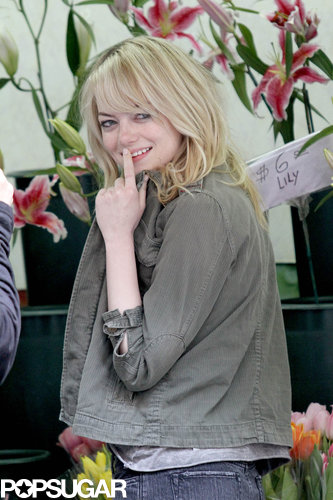 Emma Stone shot scenes for her film Birdman in NYC.
Emma Stone shot scenes for her film Birdman in NYC.