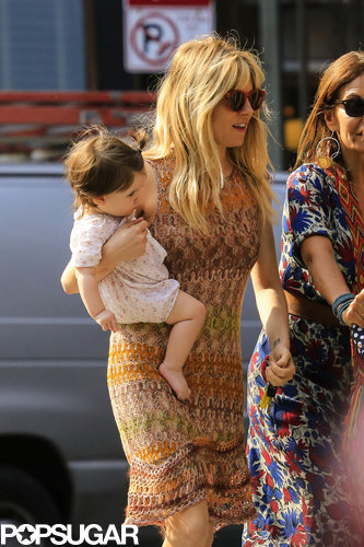 Sienna Miller Shows Love For Marlowe in NYC Sienna Miller Shows Love For Marlowe in NYC