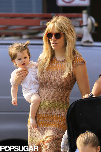 Sienna Miller Shows Love For Marlowe in NYC Sienna Miller Shows Love For Marlowe in NYC