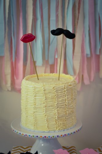 Lips- and Mustache-Topped Cake Lips- and Mustache-Topped Cake
