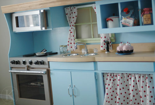 An Almost 100 Percent Completely Recycled Play Kitchen An Almost 100 Percent Completely Recycled Play Kitchen