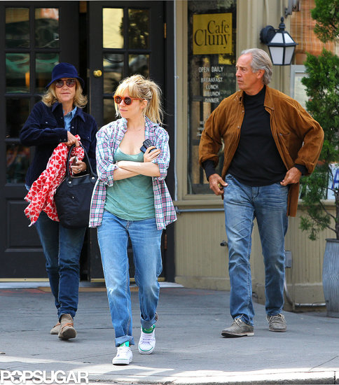 Sienna Miller stepped out with her parents in NYC. Sienna Miller stepped out with her parents in NYC.