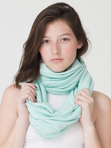 Trendspotting: Circle/Infinity Scarf