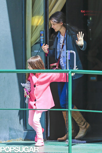 Katie Holmes and Suri Have a Belated Birthday Spa Outing Katie Holmes and Suri Have a Belated Birthday Spa Outing