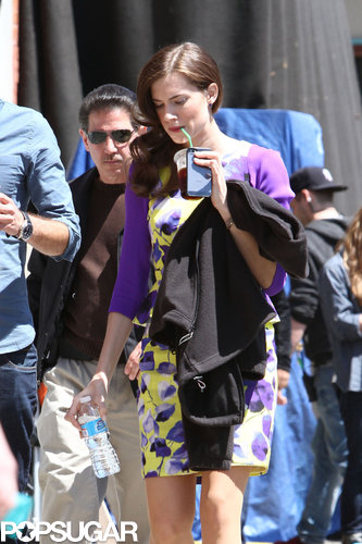 Lena Dunham and Allison Williams Get in Girl Time on Set Lena Dunham and Allison Williams Get in Girl Time on Set