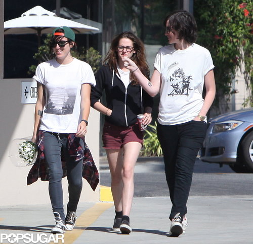 Kristen Surrounds Herself With Friends While Rob Parties in NYC Kristen Surrounds Herself With Friends While Rob Parties in NYC
