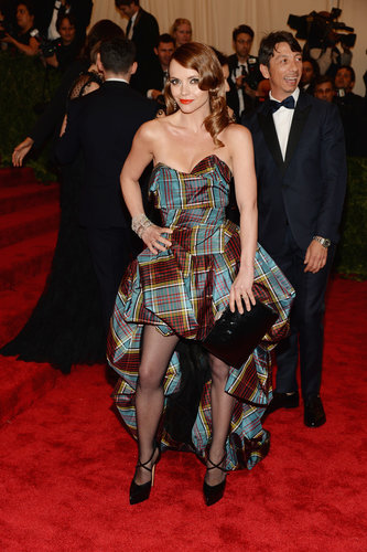 Christina Ricci was the ultimate punk princess in a strapless bustier-style plaid Vivienne Westwood gown, Ferragamo clutch, Harry Winston jewels, and Casadei pumps.
Christina Ricci was the ultimate punk princess in a strapless bustier-style plaid Vivienne Westwood gown, Ferragamo clutch, Harry Winston jewels, and Casadei pumps.