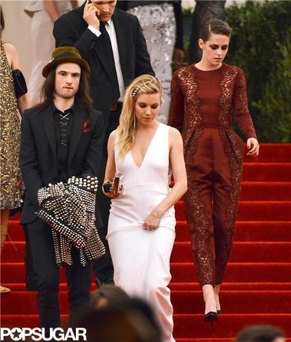 Kristen Stewart, Sienna Miller, and Tom Sturridge wrapped up their Met Gala night together.
Kristen Stewart, Sienna Miller, and Tom Sturridge wrapped up their Met Gala night together.