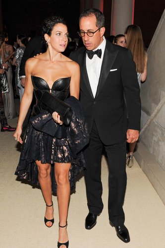 Jerry and Jessica Seinfeld made their way through the Met Gala.
Source: Billy Farrell/BFANYC.com
Jerry and Jessica Seinfeld made their way through the Met Gala.
Source: Billy Farrell/BFANYC.com