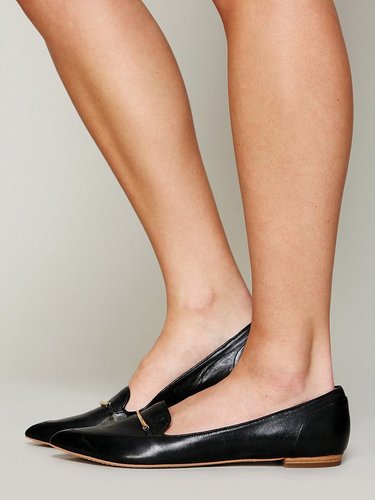 Miranda Pointed Flat