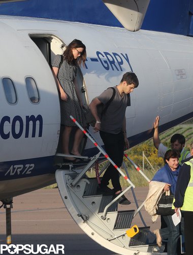 James Righton and Keira Knightley stepped off a plane.
James Righton and Keira Knightley stepped off a plane.