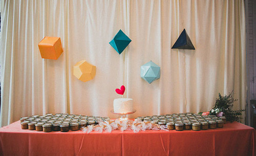 If you plan on having a homemade cake, then allow its simplicity to stand out against a brightly colored geometric backdrop.
Photo by Studio Castillero via Green Wedding Shoes
If you plan on having a homemade cake, then allow its simplicity to stand out against a brightly colored geometric backdrop.
Photo by Studio Castillero via Green Wedding Shoes