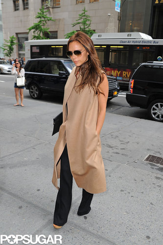 Victoria Beckham shared a smile while shopping in NYC.
Victoria Beckham shared a smile while shopping in NYC.