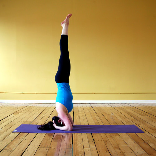 How to Strengthen Abs in Headstand