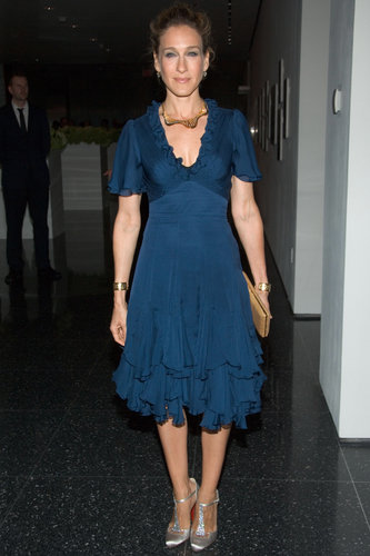 For the 38th Annual Party in the Garden, SJP went flirty and feminine in a ruffled dress, metallic T-strap pumps, and a statement necklace.
For the 38th Annual Party in the Garden, SJP went flirty and feminine in a ruffled dress, metallic T-strap pumps, and a statement necklace.