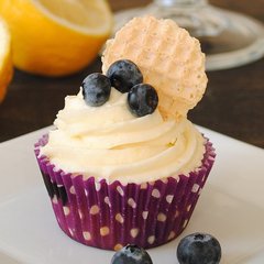 Blueberry Cupcakes w Lemon Frosting
