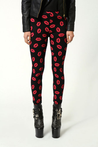 Mia Lipstick Print Leggings
