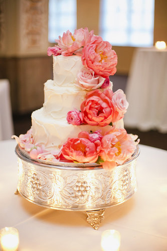 One easy way to make your cake feel supergirlie and sweet (aside from cascading flowers, of course)? A silver or gold cake stand that's just as detailed.
Photo by Annabella Charles Photography via Style Me Pretty
One easy way to make your cake feel supergirlie and sweet (aside from cascading flowers, of course)? A silver or gold cake stand that's just as detailed.
Photo by Annabella Charles Photography via Style Me Pretty
