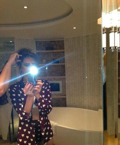 Victoria Beckham snapped a mirror selfie while shooting with fashion photographer Ellen von Unwerth.
Source: Twitter user victoriabeckham
Victoria Beckham snapped a mirror selfie while shooting with fashion photographer Ellen von Unwerth.
Source: Twitter user victoriabeckham