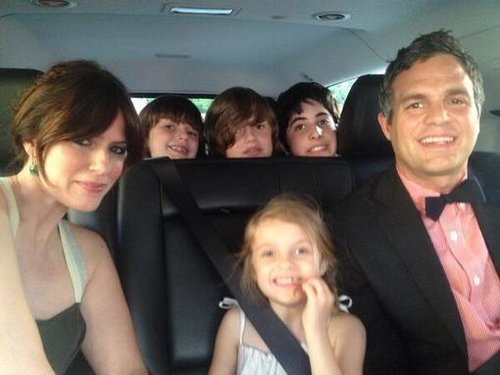 Mark Ruffalo headed to the NYC premiere of Now You See It with his family.
Source: Twitter user Mruff221
Mark Ruffalo headed to the NYC premiere of Now You See It with his family.
Source: Twitter user Mruff221