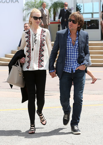 Nicole took a break from her official duties for a stroll with husband Keith Urban. The actress dressed down in flat sandals and a boho top.
Nicole took a break from her official duties for a stroll with husband Keith Urban. The actress dressed down in flat sandals and a boho top.