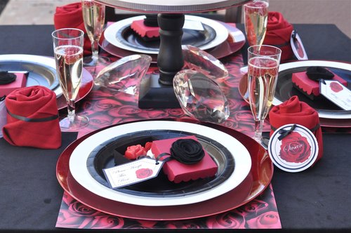 The Table Setting: Regal Roses The Table Setting: Regal Roses