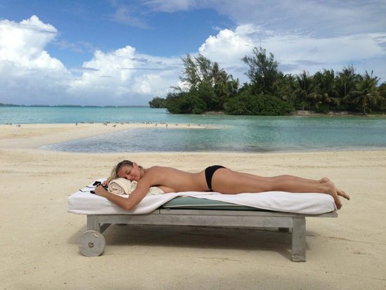 Heidi Klum relaxed on a chaise in December 2012.
Source: Twitter user heidiklum Heidi Klum relaxed on a chaise in December 2012.
Source: Twitter user heidiklum