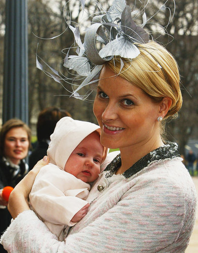 In 2004, Crown Princess Mette-Marit of Norway, held Princess Ingrid Alexandra as they arrived at the baby's christening.
In 2004, Crown Princess Mette-Marit of Norway, held Princess Ingrid Alexandra as they arrived at the baby's christening.