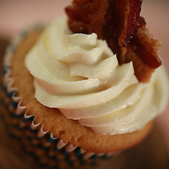 Maple-Bacon Cupcakes | Video