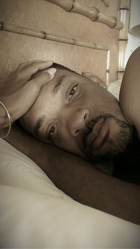 Jada Pinkett Smith woke up Will Smith on Father's Day.
Source: Twitter user jadapsmith
Jada Pinkett Smith woke up Will Smith on Father's Day.
Source: Twitter user jadapsmith