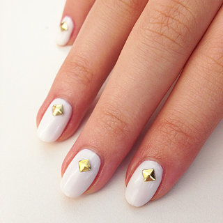 Try a White-Hot Nail Art For Summer