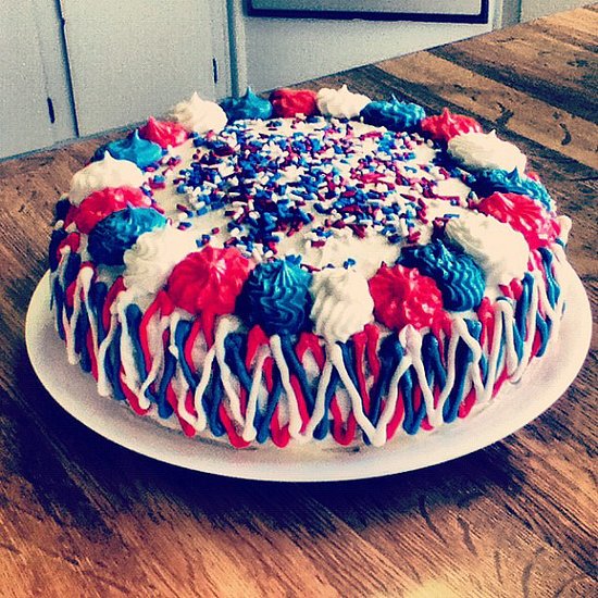 Bake a Fourth of July Cake Bake a Fourth of July Cake