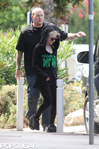 Avril Lavigne Marries Chad Kroeger in a Black Wedding Dress! Avril Lavigne Marries Chad Kroeger in a Black Wedding Dress!