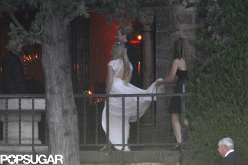 Avril Lavigne Marries Chad Kroeger in a Black Wedding Dress! Avril Lavigne Marries Chad Kroeger in a Black Wedding Dress!