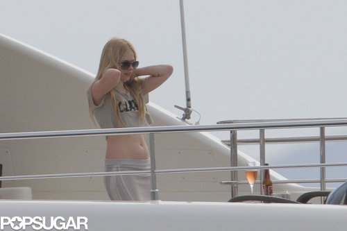Avril Lavigne relaxed on a yacht with friends.
Avril Lavigne relaxed on a yacht with friends.