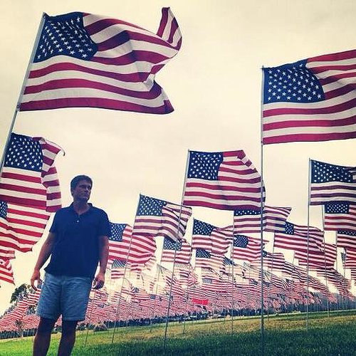 Rob Lowe was surrounded by American flags.
Source: Twitter user RobLowe
Rob Lowe was surrounded by American flags.
Source: Twitter user RobLowe