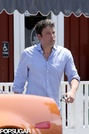 Ben Affleck headed to his car after a meeting with David Fincher in LA.
Ben Affleck headed to his car after a meeting with David Fincher in LA.