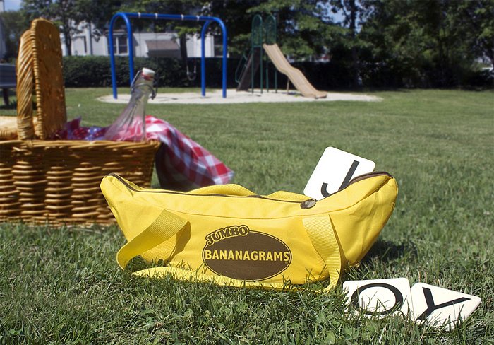 Jumbo Bananagrams Word Board Game Jumbo Bananagrams Word Board Game