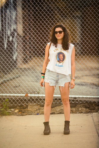 This outfit was made for the concert scene.
Source: Bryan Derballa
This outfit was made for the concert scene.
Source: Bryan Derballa