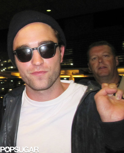 Robert Pattinson arrived in Toronto.
Robert Pattinson arrived in Toronto.