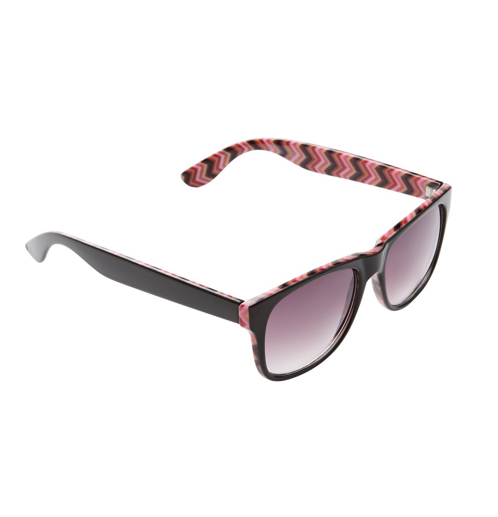 Love you chevron? Wear it everywhere with these LOFT shades ($25).
Love you chevron? Wear it everywhere with these LOFT shades ($25).