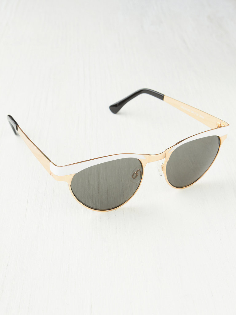 Old-school glam lovers should face the sun in this gold-rimmed Free People pair ($38).
Old-school glam lovers should face the sun in this gold-rimmed Free People pair ($38).