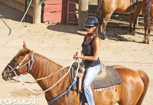 Victoria Beckham Is on a Horse! Victoria Beckham Is on a Horse!