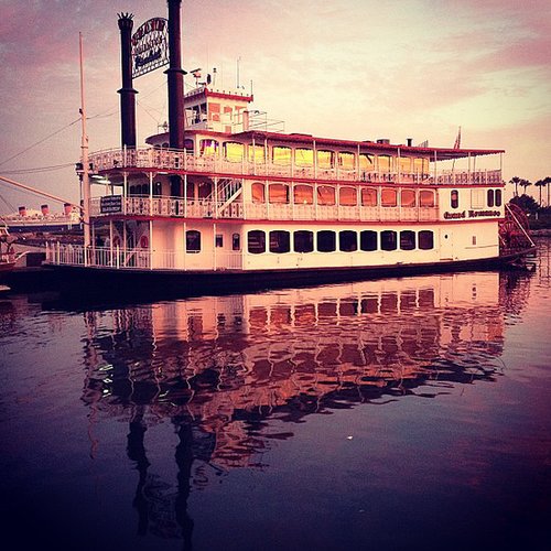 Go on a Sunset Dinner Cruise Go on a Sunset Dinner Cruise