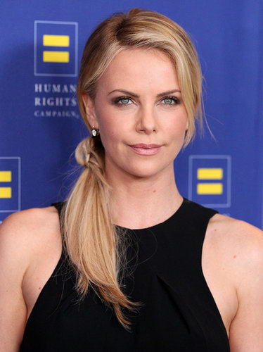 Charlize kept her hair fun and casual with a texturized side ponytail at the 2012 Human Rights Campaign Gala in LA.
Charlize kept her hair fun and casual with a texturized side ponytail at the 2012 Human Rights Campaign Gala in LA.